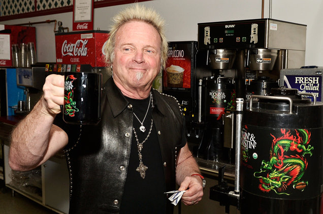 Joey Kramer (Aerosmith) to Open Café