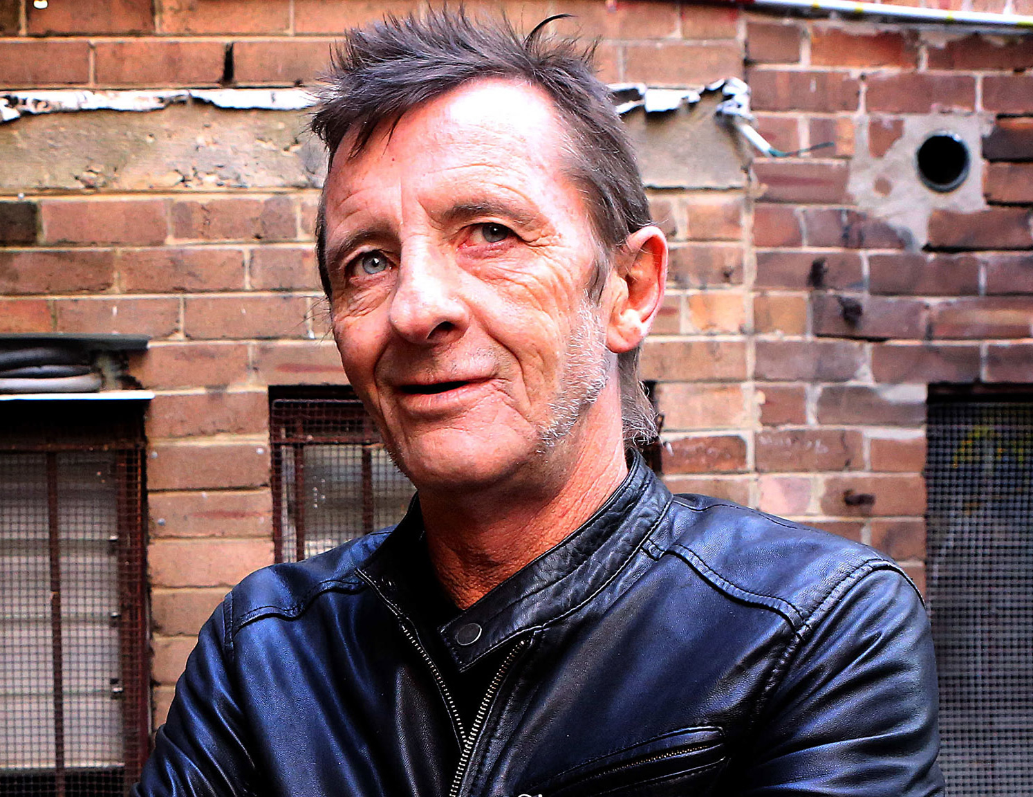 Phil Rudd (AC/DC) Recovering from Heart Attack