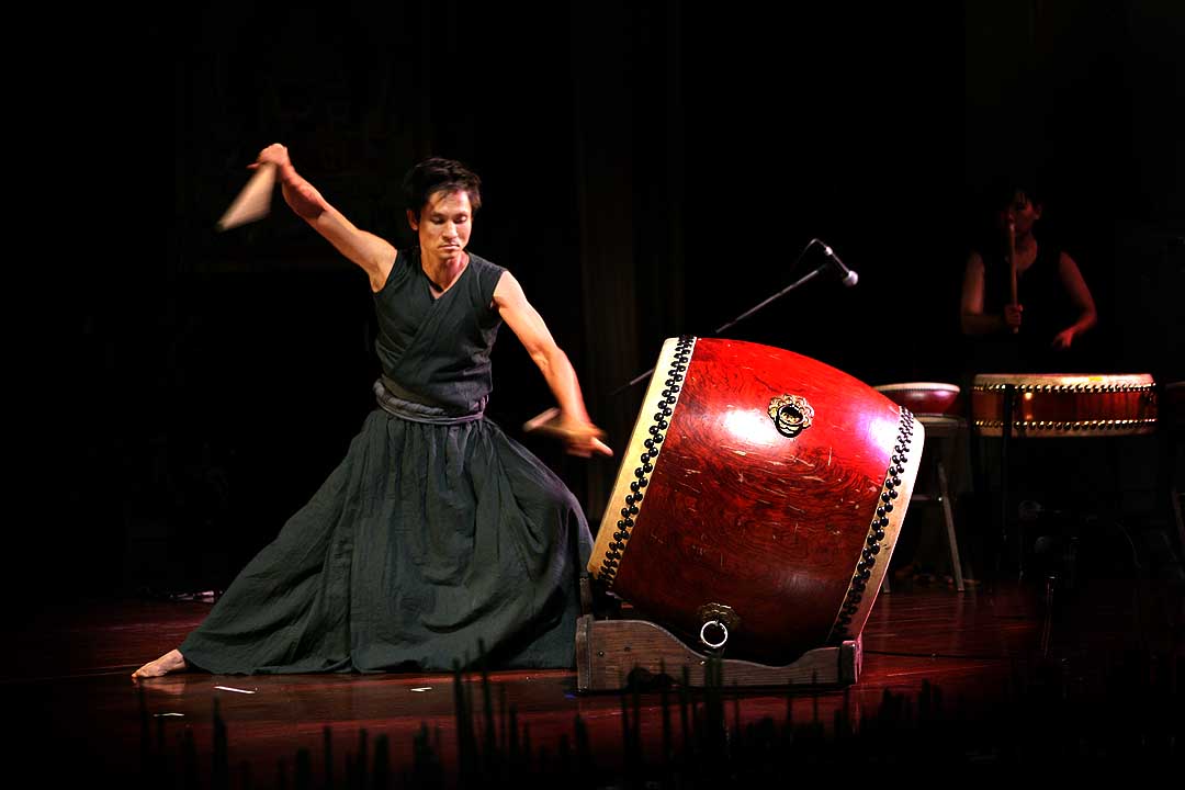 The growth of Taiko drumming in North America